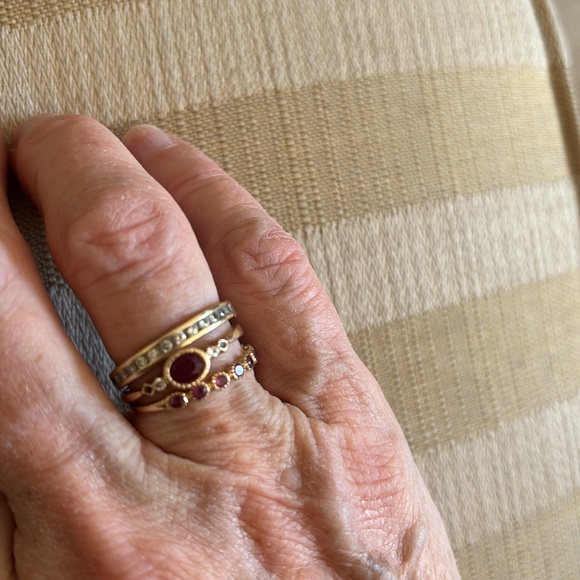 10k gold Diamond Ring - Picture 8 of 8